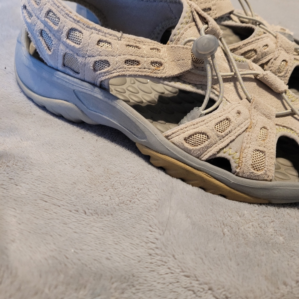 Ladies Clarks Privo Water Shoes Sandals Size 6.5 Cream Off-white EUC Summer Fun - Picture 8 of 11